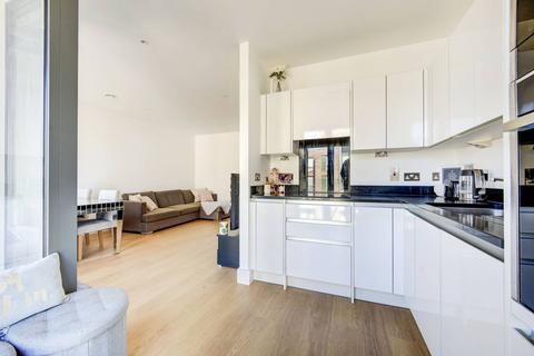 1 bedroom flat to rent, Kilburn Park Road, West Kilburn, London, NW6