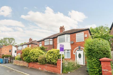 3 bedroom semi-detached house to rent, Wycombe Avenue, Manchester, M18