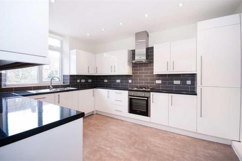 4 bedroom apartment to rent, Finchley Road, St Johns Wood, London, NW8