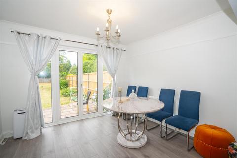9 Napier Road, Ashford, TW15 1TQ