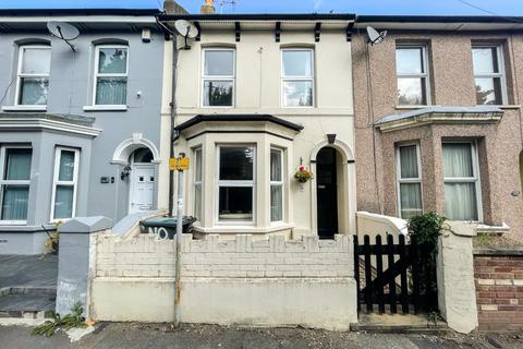 4 bedroom terraced house for sale, Prospect Grove, Gravesend, Kent, DA12