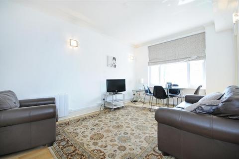 Studio to rent, 39 HILL STREET, London, W1J