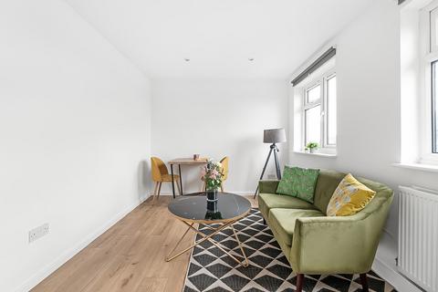 2 bedroom apartment for sale, St Asaph Road, Brockley, SE4