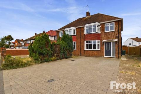 57 Glenfield Road, Ashford, TW15 1JJ