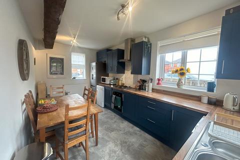 2 bedroom cottage for sale, Spring Lane, Newark