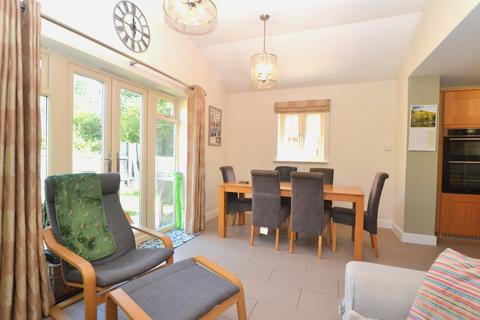 2 Brunel Avenue, Colsterworth, Grantham, NG33 5GA
