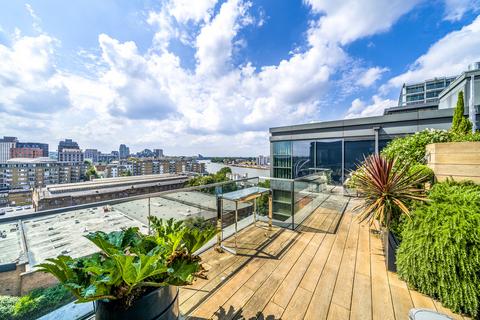 3 bedroom penthouse for sale, Quarter House, Battersea Reach