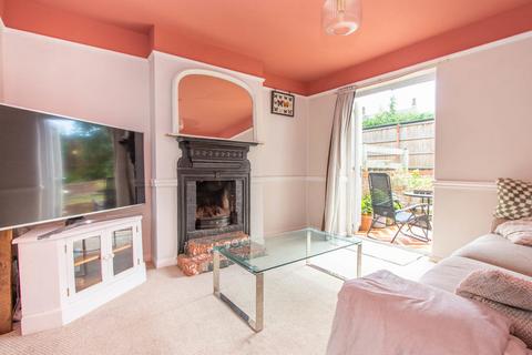 2 bedroom end of terrace house for sale, Little Street, Rushden NN10