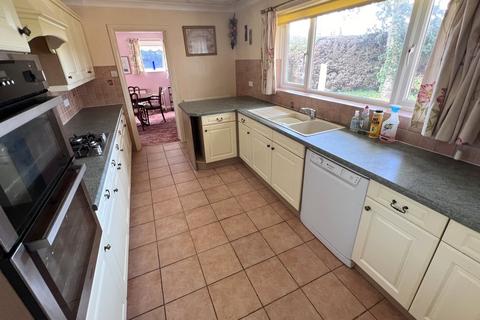 3 bedroom detached bungalow for sale, Beaufoys Avenue, Ferndown, BH22