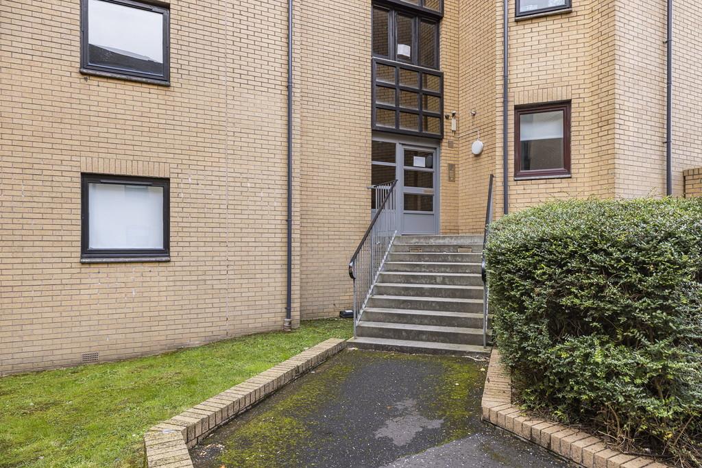3-web-or-mls-37 Glenfarg Street Flat 7 15