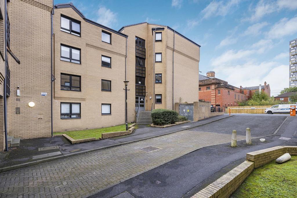 2-web-or-mls-37 Glenfarg Street Flat 7 16