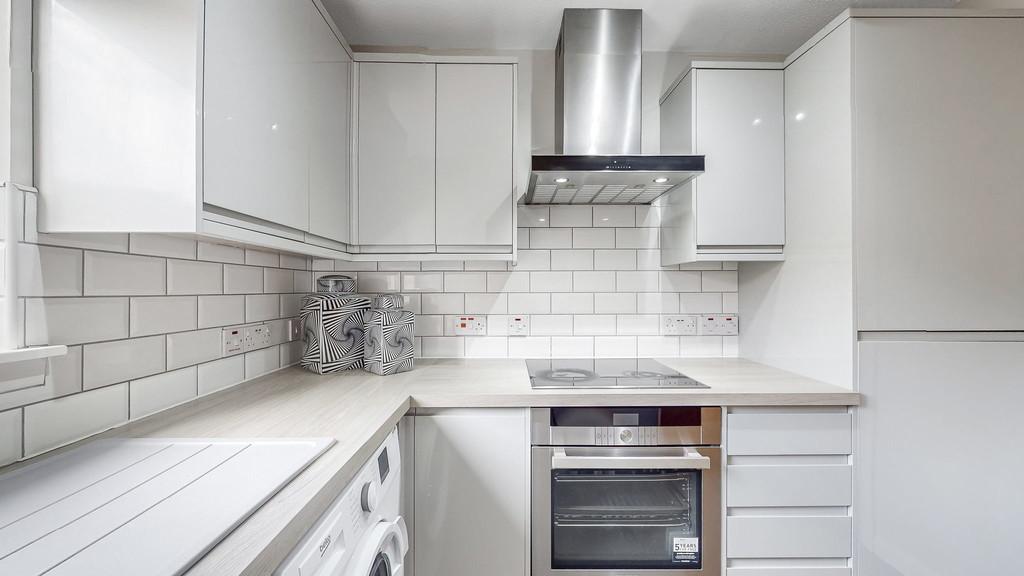14-web-or-mls-37 Glenfarg Street Flat 7 13