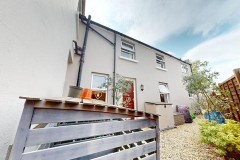 2 bedroom end of terrace house for sale, Fairview, Cheltenham