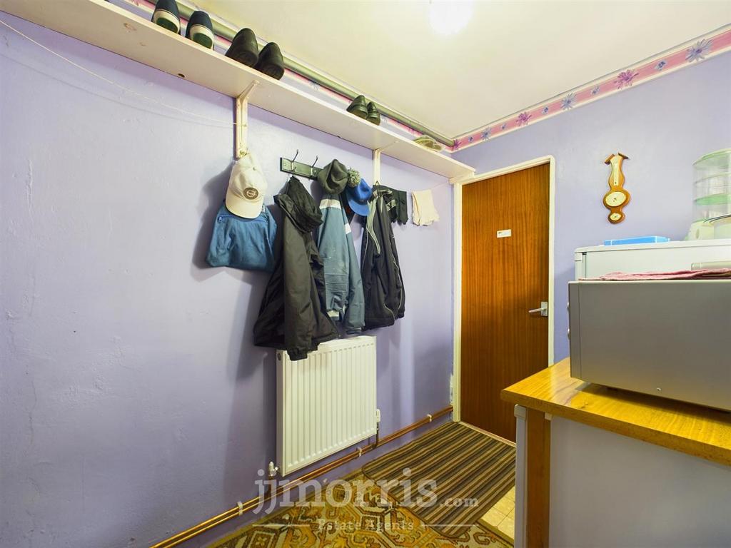 CAM03686 G0-PR0156-STILL014.jpg