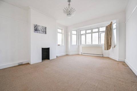 2 bedroom flat for sale, Court Road, Eltham, London, SE9