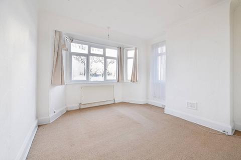 2 bedroom flat for sale, Court Road, Eltham, London, SE9