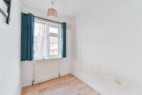 4 Harcourt Road, Thornton Heath, CR7 6BU