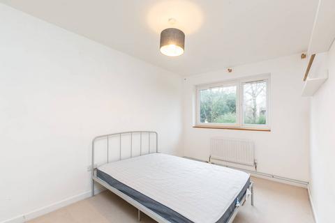 3 bedroom flat for sale, Cortis Road, Putney Heath, London, SW15