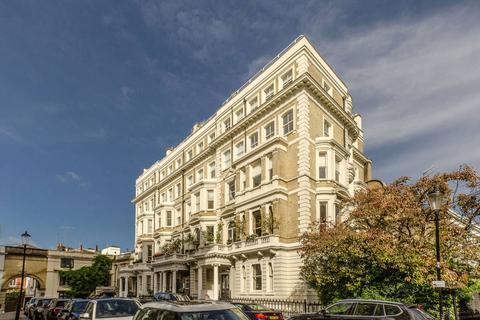 2 bedroom flat for sale, Cornwall Gardens, South Kensington, London, SW7