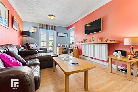 13 Eddystone Close, Cardiff, CF11 8EB