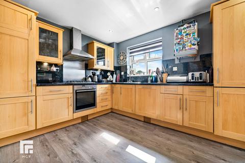 13 Eddystone Close, Cardiff, CF11 8EB