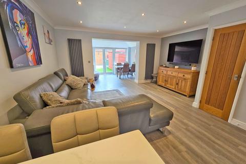 12 Bluebird Close, Shoreham-by-sea, BN43 5PL