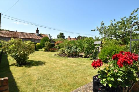 9 Castle Close, Gresham, Norwich, NR11 8RH