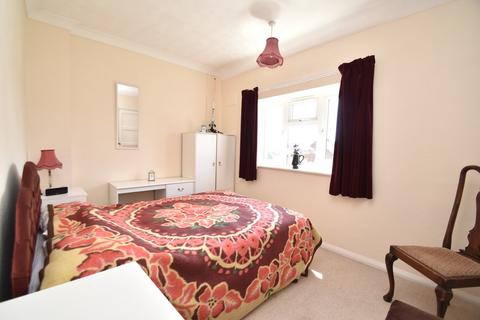 9 Castle Close, Gresham, Norwich, NR11 8RH