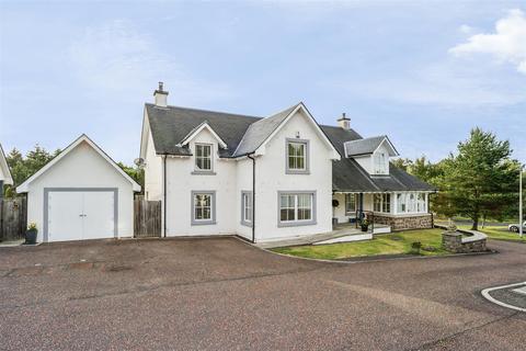 6 Strathallan Bank, Forgandenny, Perth, PH2 9FE