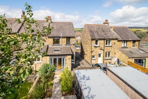 2 bedroom end of terrace house for sale, Heights, Gillroyd Lane, Linthwaite