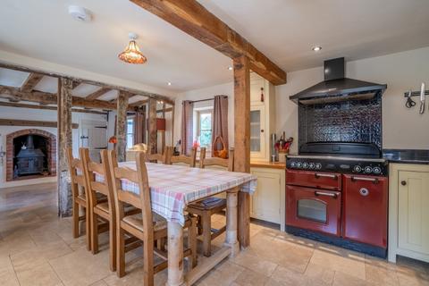 3 bedroom cottage for sale, Tharston