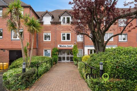 2 bedroom ground floor flat for sale, Farnham Close, London