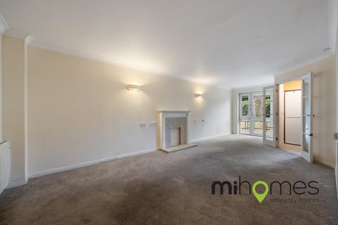 2 bedroom ground floor flat for sale, Farnham Close, London