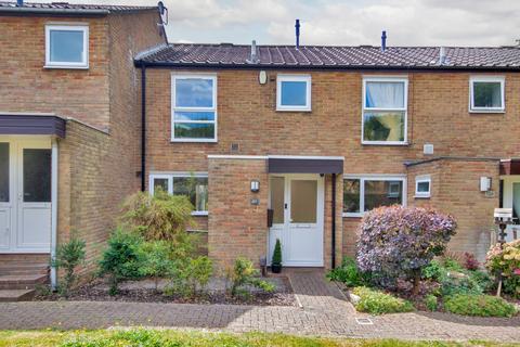 127 Ayelands, New Ash Green, Longfield, DA3 8JU