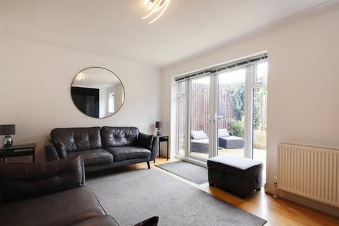 127 Ayelands, New Ash Green, Longfield, DA3 8JU