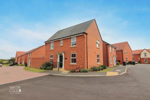 3 bedroom detached house for sale, Gardiner Close, Tamworth