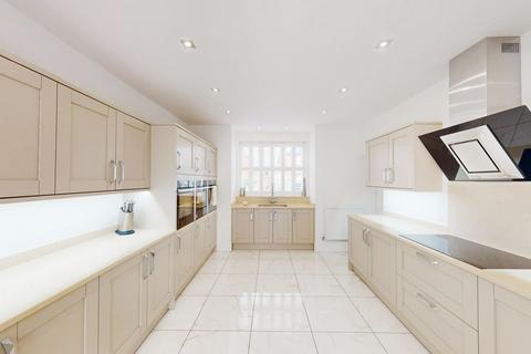12 Cornwall Avenue, Bolton, BL5 1DZ