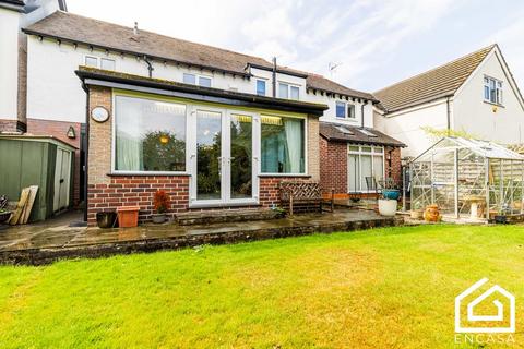 4 bedroom detached house for sale, Streetsbrook Road, Shirley