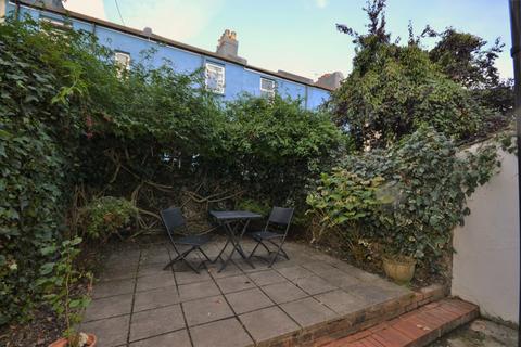 4 bedroom terraced house to rent, St Pauls Street, Brighton BN2