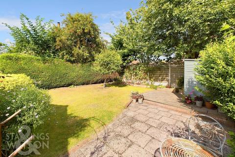 3 bedroom detached bungalow for sale, Broadfields Way, Rockland St. Mary, Norwich