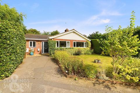 3 bedroom detached bungalow for sale, Broadfields Way, Rockland St. Mary, Norwich