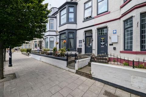 7 bedroom terraced house for sale, Ocean Road, South Shields, NE33