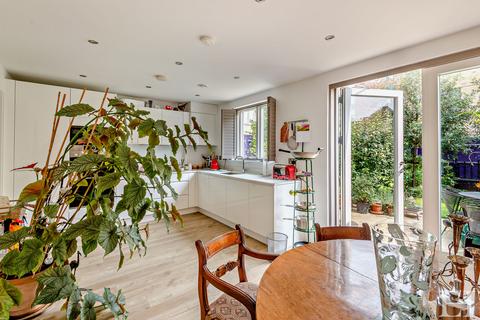 40 Headly Street, Cambridge, CB1 2GH