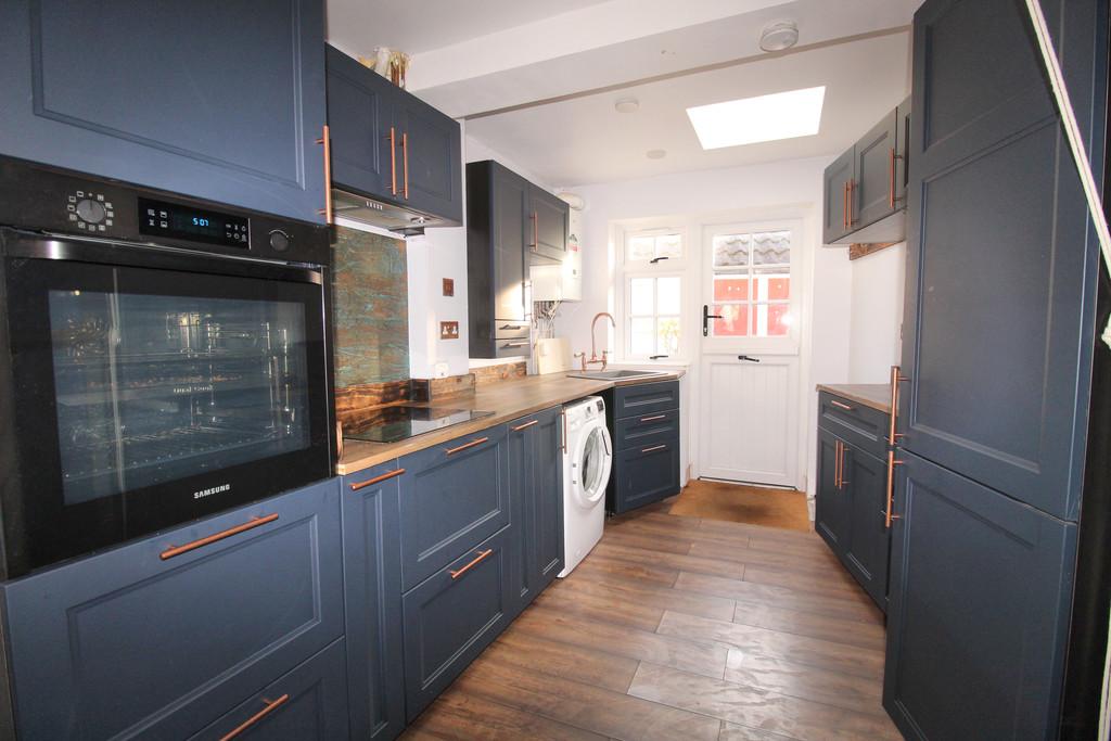 Kitchen 1