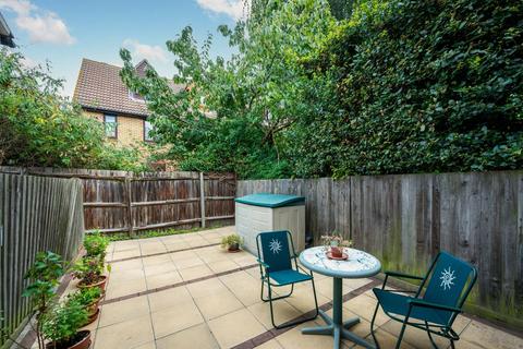 2 bedroom terraced house for sale, Howland Way, Canada Water, London, SE16