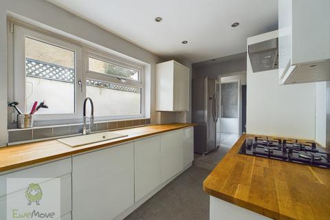 52 Brompton Lane, Rochester, ME2 3BJ