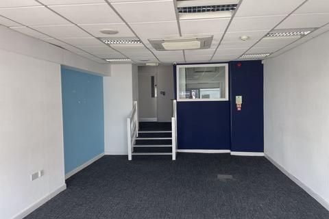 Property to rent, Cardiff Road, Caerphilly