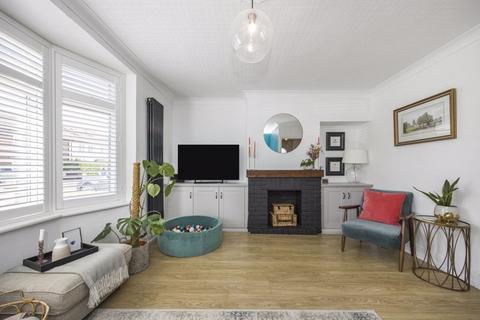 33 Widecombe Road, London, SE9 4HH
