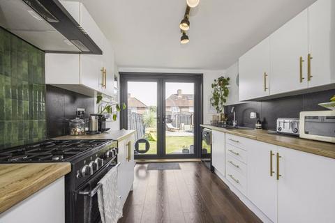 33 Widecombe Road, London, SE9 4HH