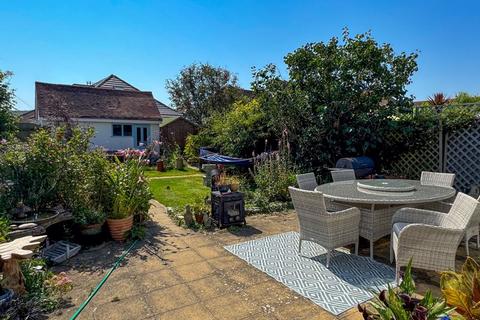 6 Elm Drive, Bognor Regis, PO22 6JD